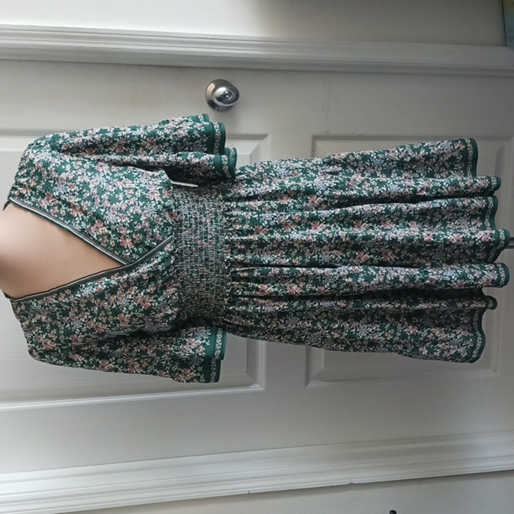 Max Studio Dress Green Floral Faux Wrap Smoked Waist Sz. M